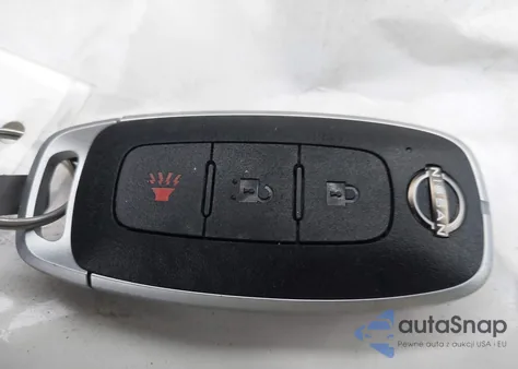 2025 Nissan Kicks Sv Intelligent Awd z USA, uszkodzony, nr VIN 3N8AP6CB4SL325521